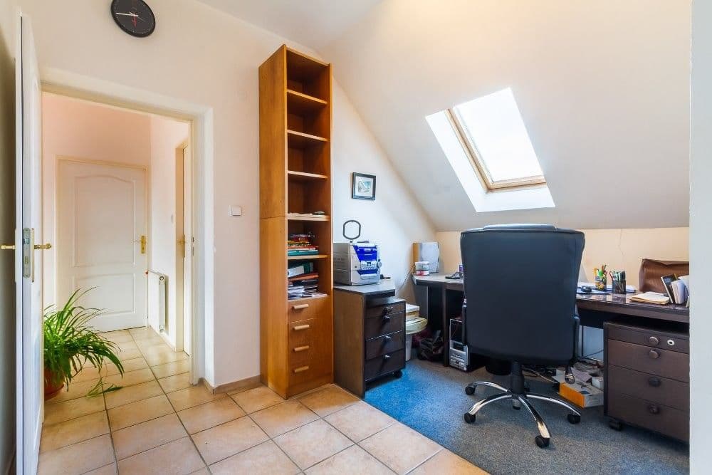 Prodej domu 284 m², pozemek 1.100 m², Dolany, Středočeský kraj Prodej domu 284 m², pozemek 1.100 m², Dolany, Středočeský kraj