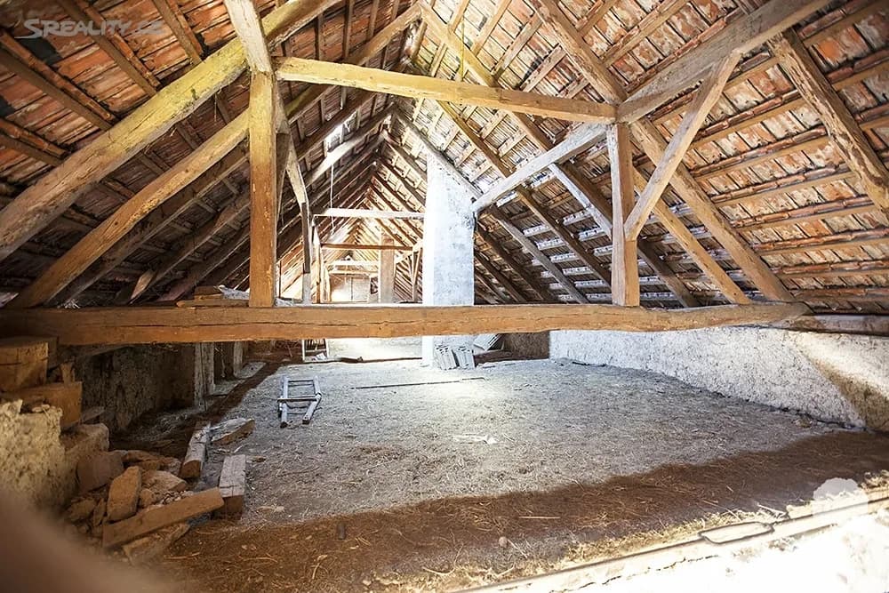 Prodej domu 360 m², pozemek 360 m², Drahonice, Jihočeský kraj Prodej domu 360 m², pozemek 360 m², Drahonice, Jihočeský kraj