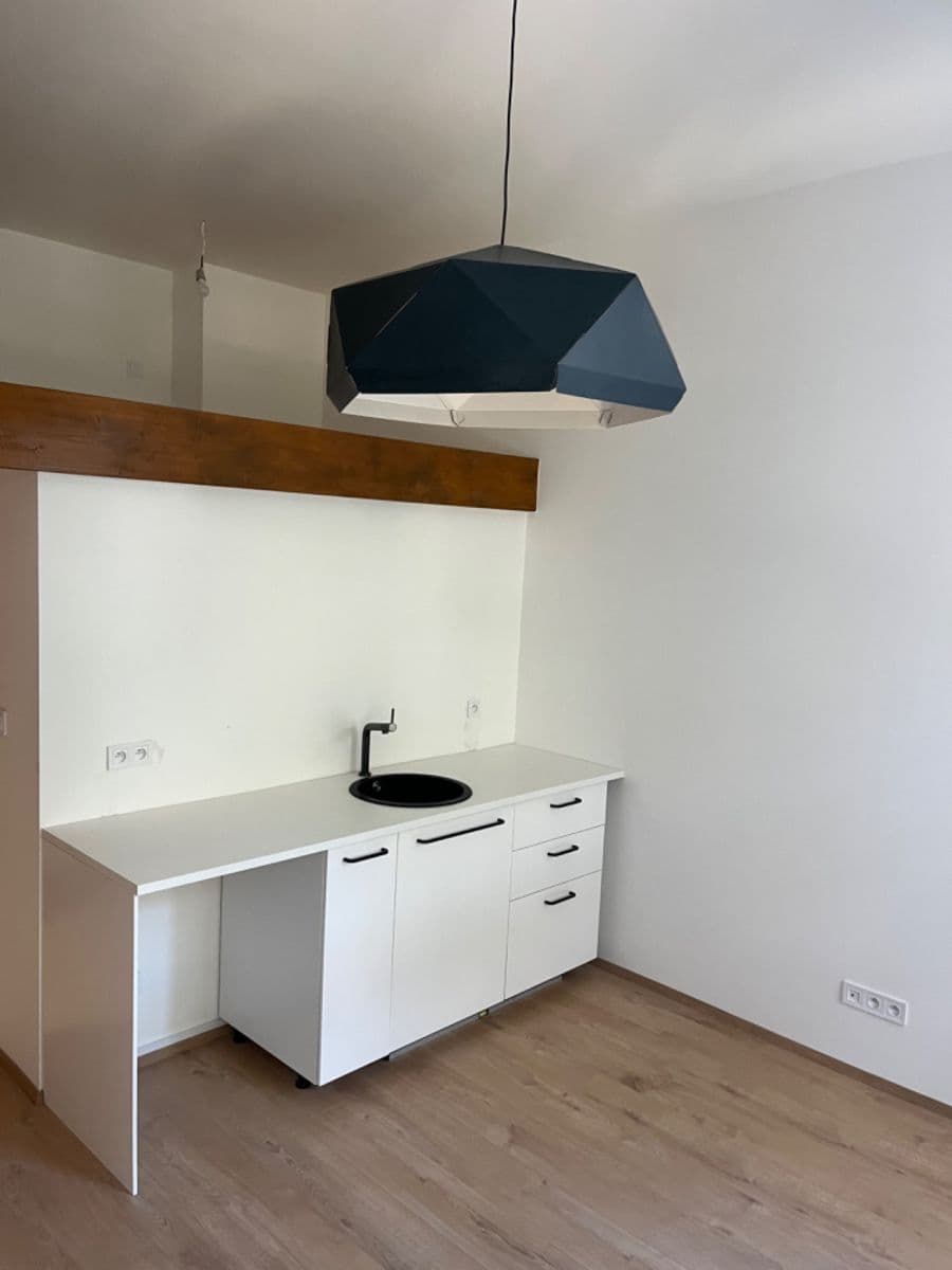 Pronájem bytu 1+kk 17 m², Sokolská, Praha, Praha Pronájem bytu 1+kk 17 m², Sokolská, Praha, Praha