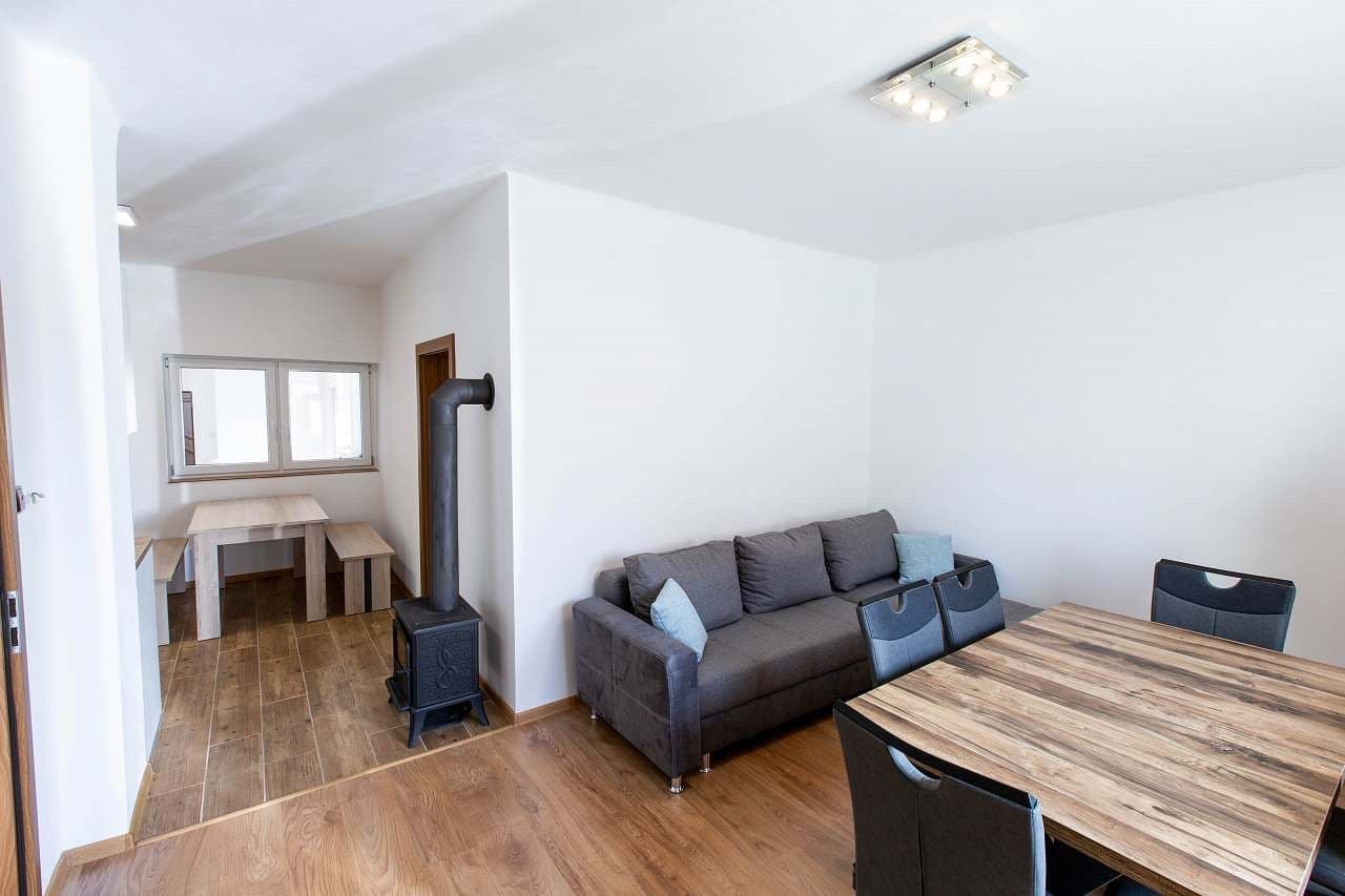 Prodej domu 166 m², pozemek 692 m², Pohraniční, Hrabětice, Jihomoravský kraj Prodej domu 166 m², pozemek 692 m², Pohraniční, Hrabětice, Jihomoravský kraj