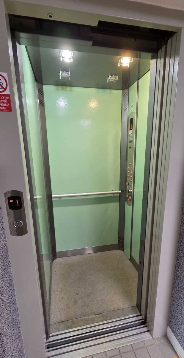 Prodej bytu 2+1 77 m², Čechovská, Příbram, Středočeský kraj Prodej bytu 2+1 77 m², Čechovská, Příbram, Středočeský kraj