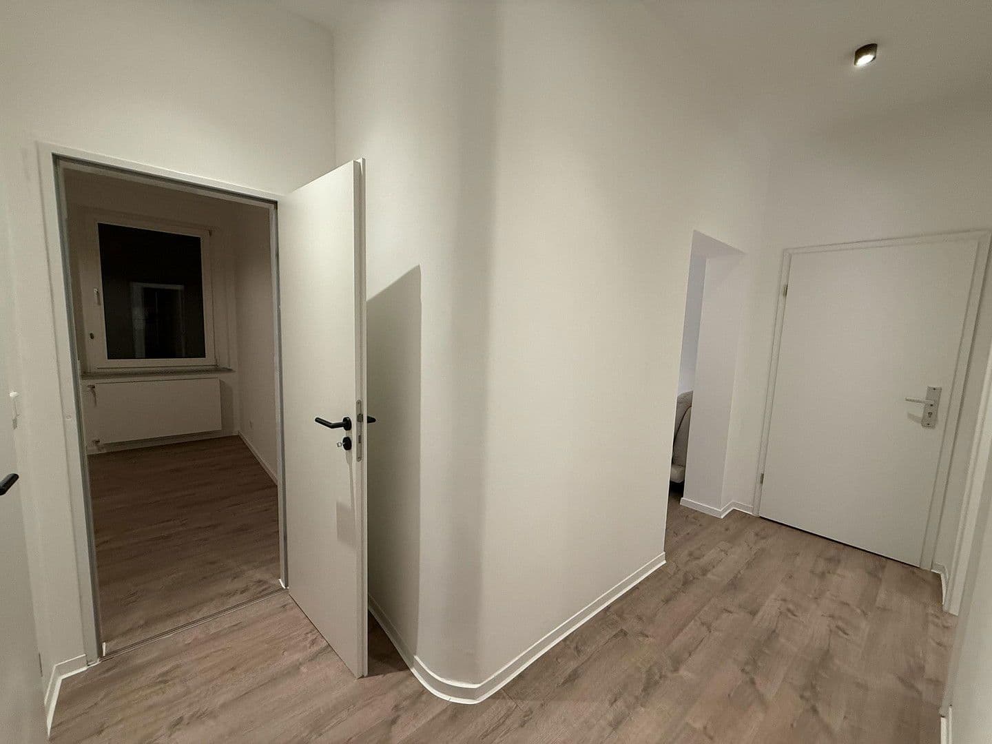 Pronájem bytu 3+1 75 m², Cecilienstraße 32, Troisdorf, Severní Porýní-Vestfálsko Pronájem bytu 3+1 75 m², Cecilienstraße 32, Troisdorf, Severní Porýní-Vestfálsko