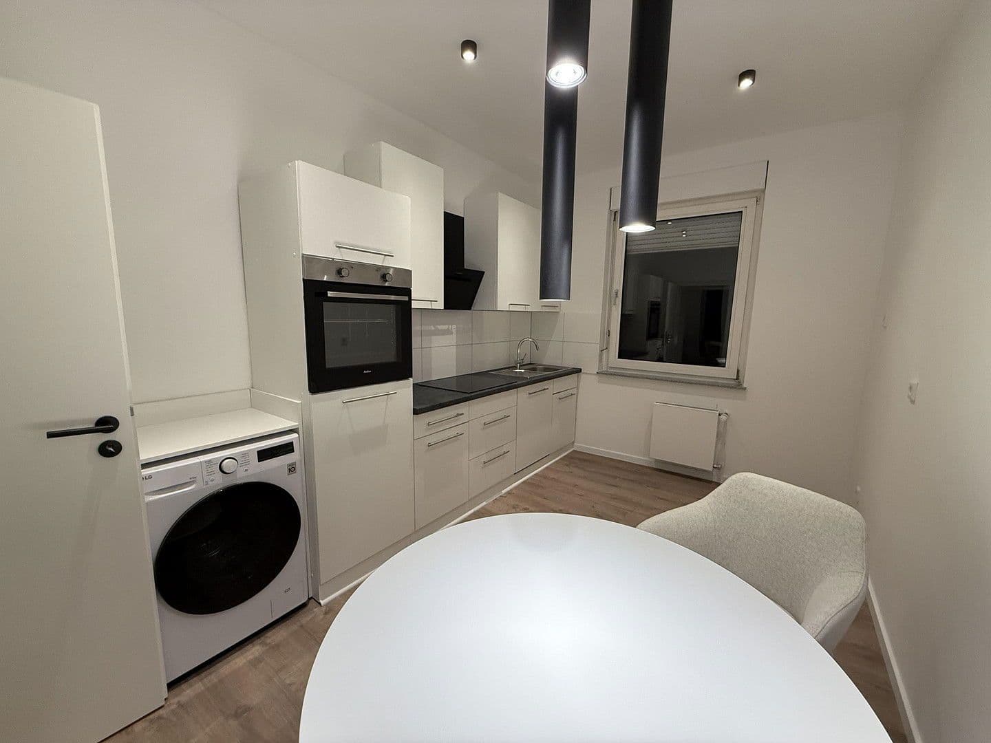 Pronájem bytu 3+1 75 m², Cecilienstraße 32, Troisdorf, Severní Porýní-Vestfálsko Pronájem bytu 3+1 75 m², Cecilienstraße 32, Troisdorf, Severní Porýní-Vestfálsko