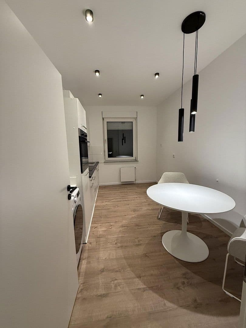 Pronájem bytu 3+1 75 m², Cecilienstraße 32, Troisdorf, Severní Porýní-Vestfálsko Pronájem bytu 3+1 75 m², Cecilienstraße 32, Troisdorf, Severní Porýní-Vestfálsko