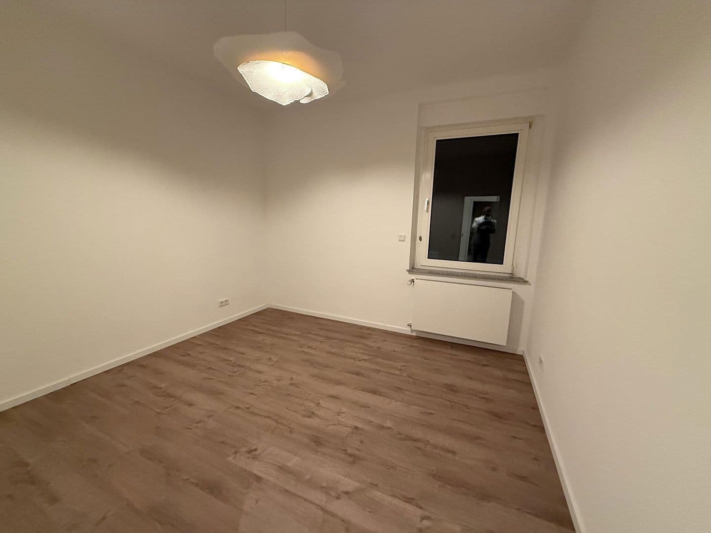 Pronájem bytu 3+1 75 m², Cecilienstraße 32, Troisdorf, Severní Porýní-Vestfálsko Pronájem bytu 3+1 75 m², Cecilienstraße 32, Troisdorf, Severní Porýní-Vestfálsko