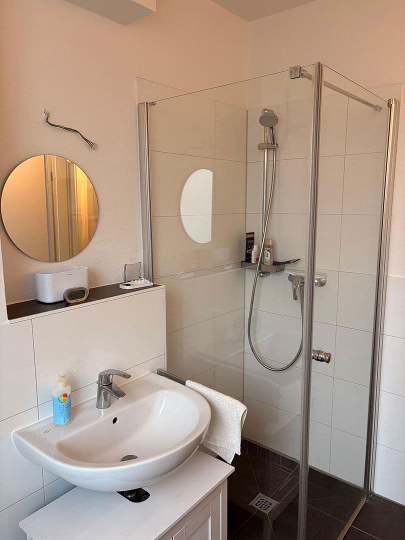 Pronájem bytu 1+1 50 m², Bonn, Severní Porýní-Vestfálsko Pronájem bytu 1+1 50 m², Bonn, Severní Porýní-Vestfálsko