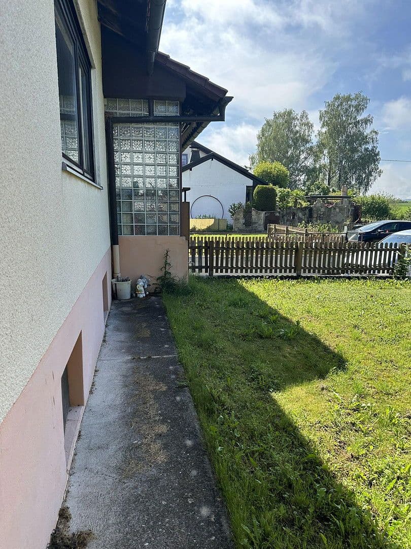 Prodej domu 180 m², pozemek 781 m², Herrenberg, Bádensko-Württembersko Prodej domu 180 m², pozemek 781 m², Herrenberg, Bádensko-Württembersko
