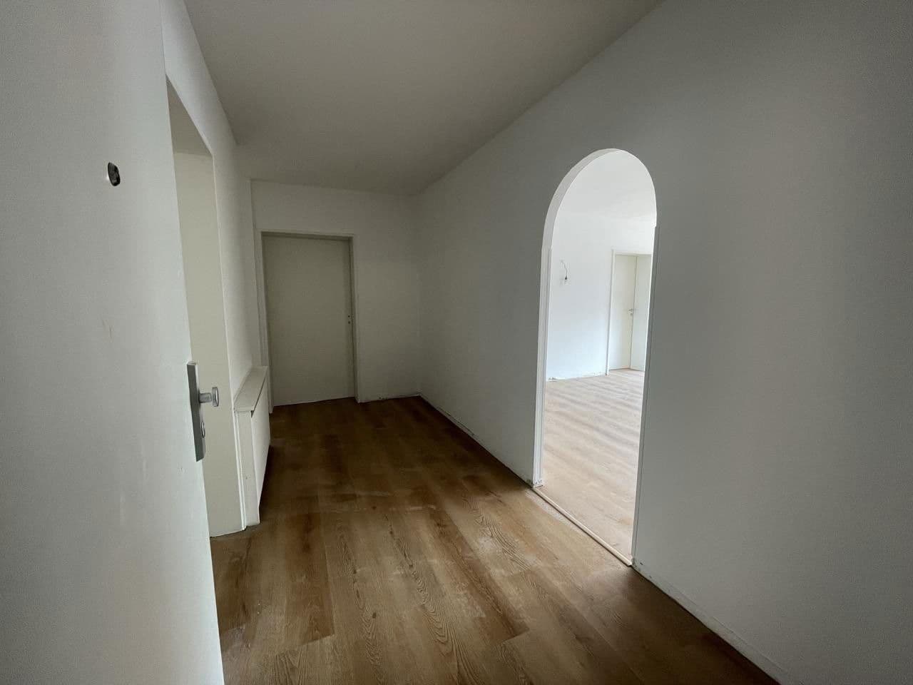 Prodej bytu 4+1 99 m², Erich-Ollenhauer-Straße, Düsseldorf, Severní Porýní-Vestfálsko Prodej bytu 4+1 99 m², Erich-Ollenhauer-Straße, Düsseldorf, Severní Porýní-Vestfálsko