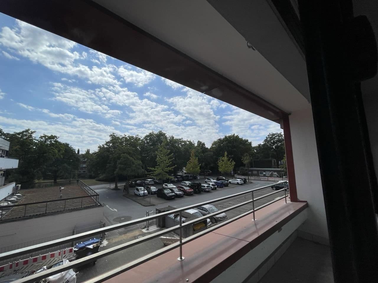 Prodej bytu 4+1 99 m², Erich-Ollenhauer-Straße, Düsseldorf, Severní Porýní-Vestfálsko Prodej bytu 4+1 99 m², Erich-Ollenhauer-Straße, Düsseldorf, Severní Porýní-Vestfálsko