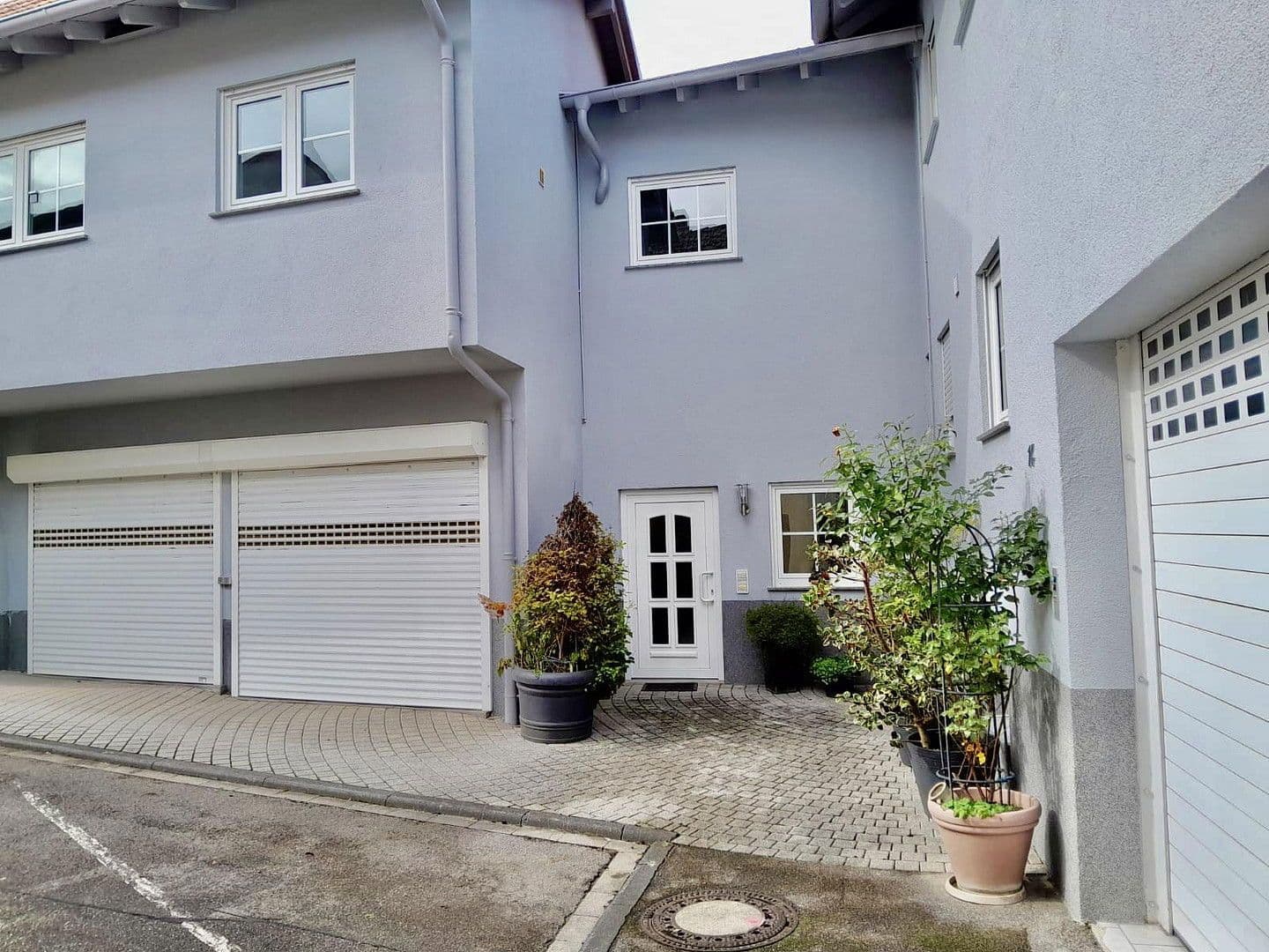 Prodej domu 210 m², pozemek 304 m², Kraichtal, Bádensko-Württembersko Prodej domu 210 m², pozemek 304 m², Kraichtal, Bádensko-Württembersko