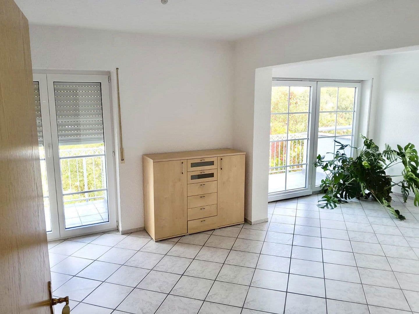 Prodej domu 210 m², pozemek 304 m², Kraichtal, Bádensko-Württembersko Prodej domu 210 m², pozemek 304 m², Kraichtal, Bádensko-Württembersko