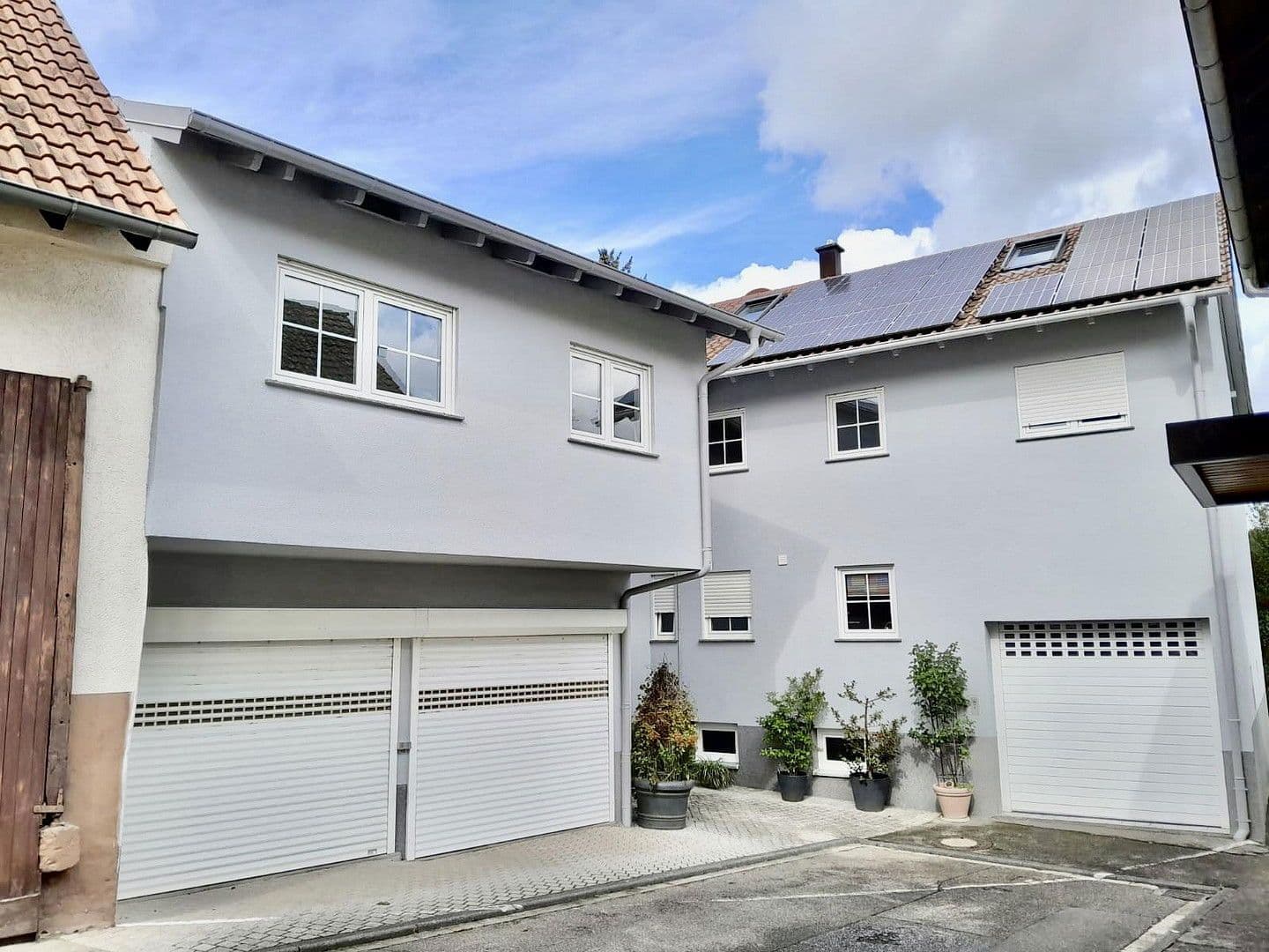 Prodej domu 210 m², pozemek 304 m², Kraichtal, Bádensko-Württembersko Prodej domu 210 m², pozemek 304 m², Kraichtal, Bádensko-Württembersko