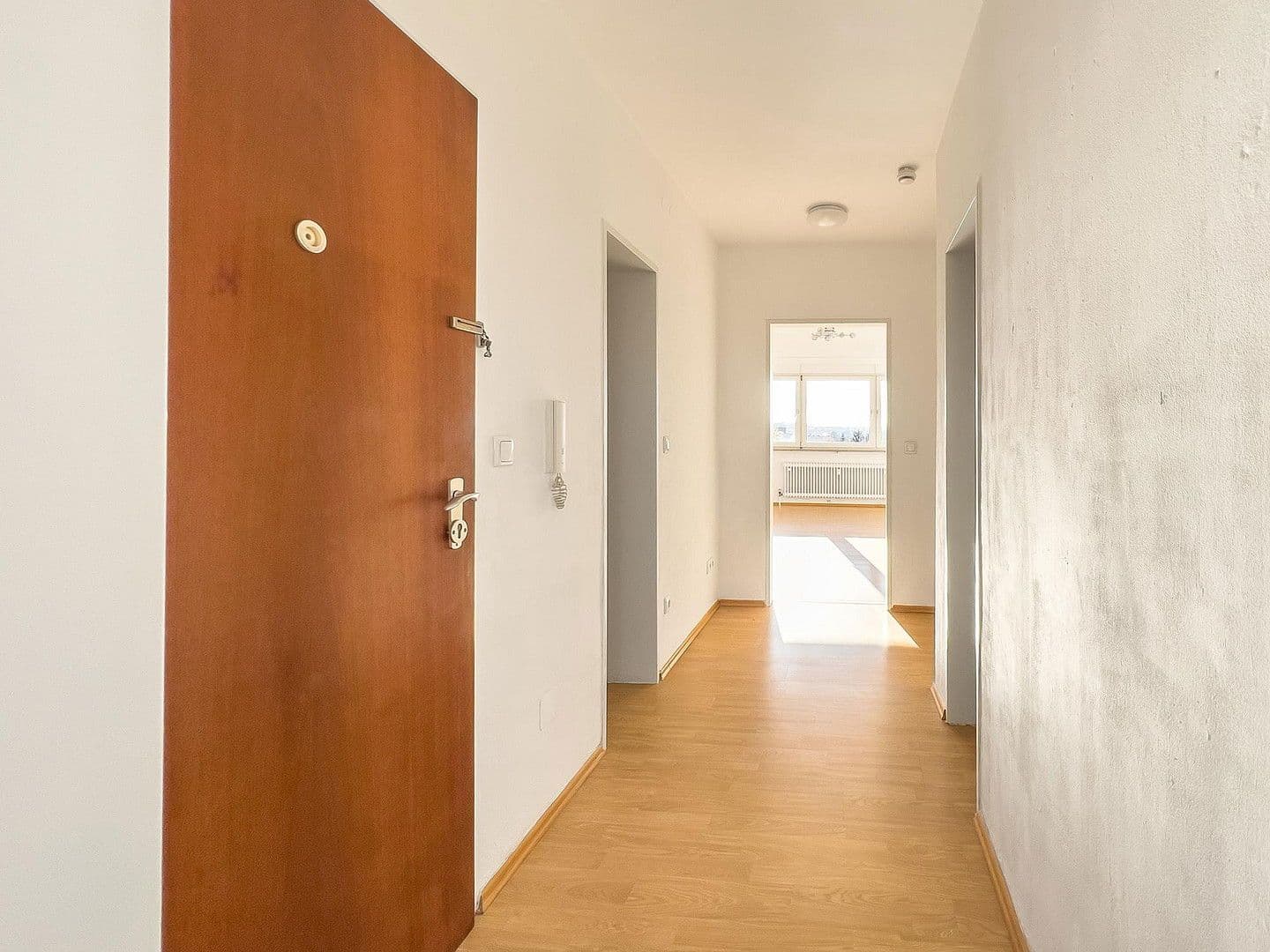 Pronájem bytu 3+1 85 m², Isarstraße 26, Regensburg, Bavorsko Pronájem bytu 3+1 85 m², Isarstraße 26, Regensburg, Bavorsko