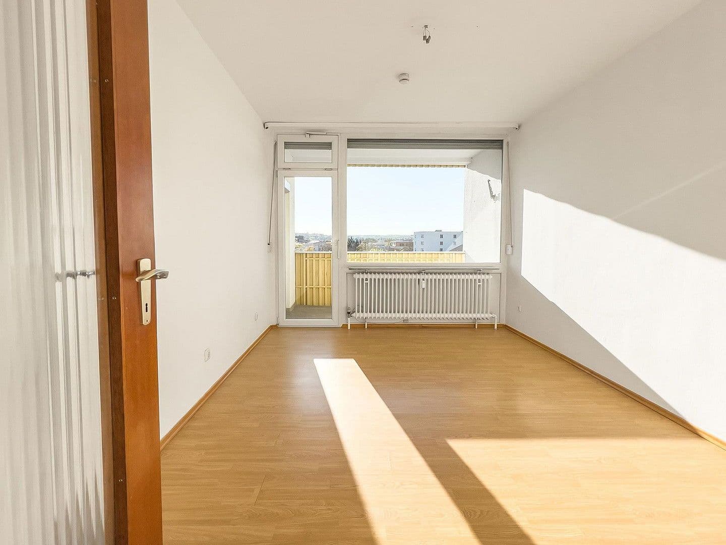 Pronájem bytu 3+1 85 m², Isarstraße 26, Regensburg, Bavorsko Pronájem bytu 3+1 85 m², Isarstraße 26, Regensburg, Bavorsko