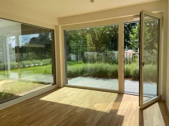 Pronájem bytu 2+1 70 m², Berlin, Berlín Pronájem bytu 2+1 70 m², Berlin, Berlín