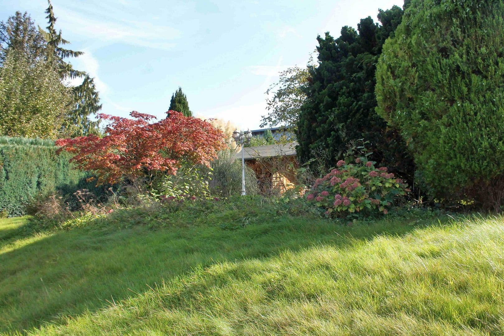 Prodej domu 110 m², pozemek 771 m², Am Gräfenweiher 10, Bergisch Gladbach, Severní Porýní-Vestfálsko Prodej domu 110 m², pozemek 771 m², Am Gräfenweiher 10, Bergisch Gladbach, Severní Porýní-Vestfálsko