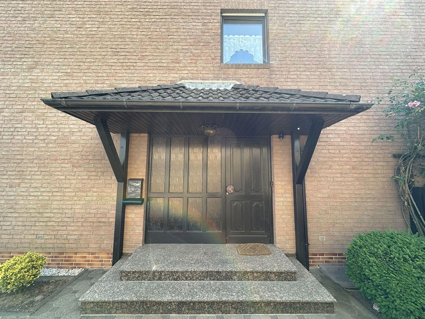 Prodej domu 180 m², pozemek 617 m², Elsdorf, Severní Porýní-Vestfálsko Prodej domu 180 m², pozemek 617 m², Elsdorf, Severní Porýní-Vestfálsko