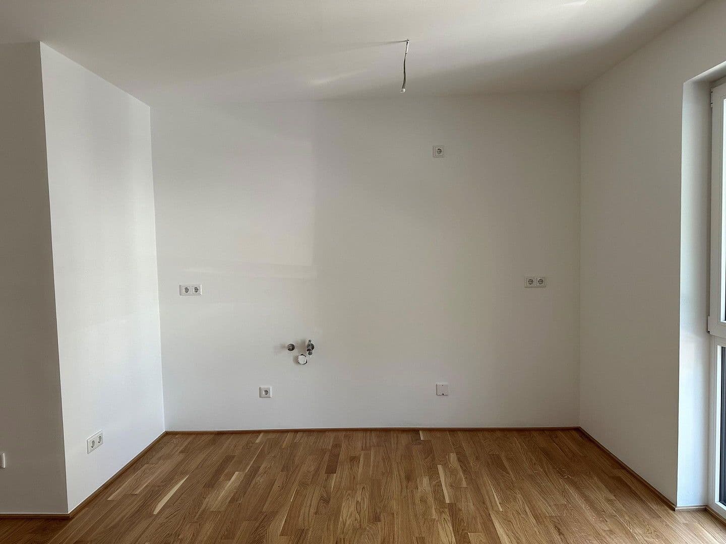 Pronájem bytu 2+1 44 m², Frankfurt, Hessen Pronájem bytu 2+1 44 m², Frankfurt, Hessen