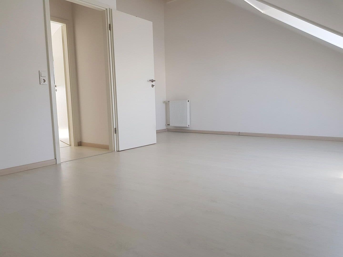 Prodej domu 116 m², pozemek 195 m², Weinheim, Bádensko-Württembersko Prodej domu 116 m², pozemek 195 m², Weinheim, Bádensko-Württembersko