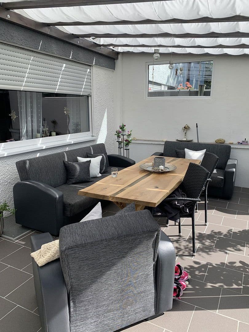 Prodej domu 110 m², pozemek 226 m², Isny im Allgäu, Bádensko-Württembersko Prodej domu 110 m², pozemek 226 m², Isny im Allgäu, Bádensko-Württembersko