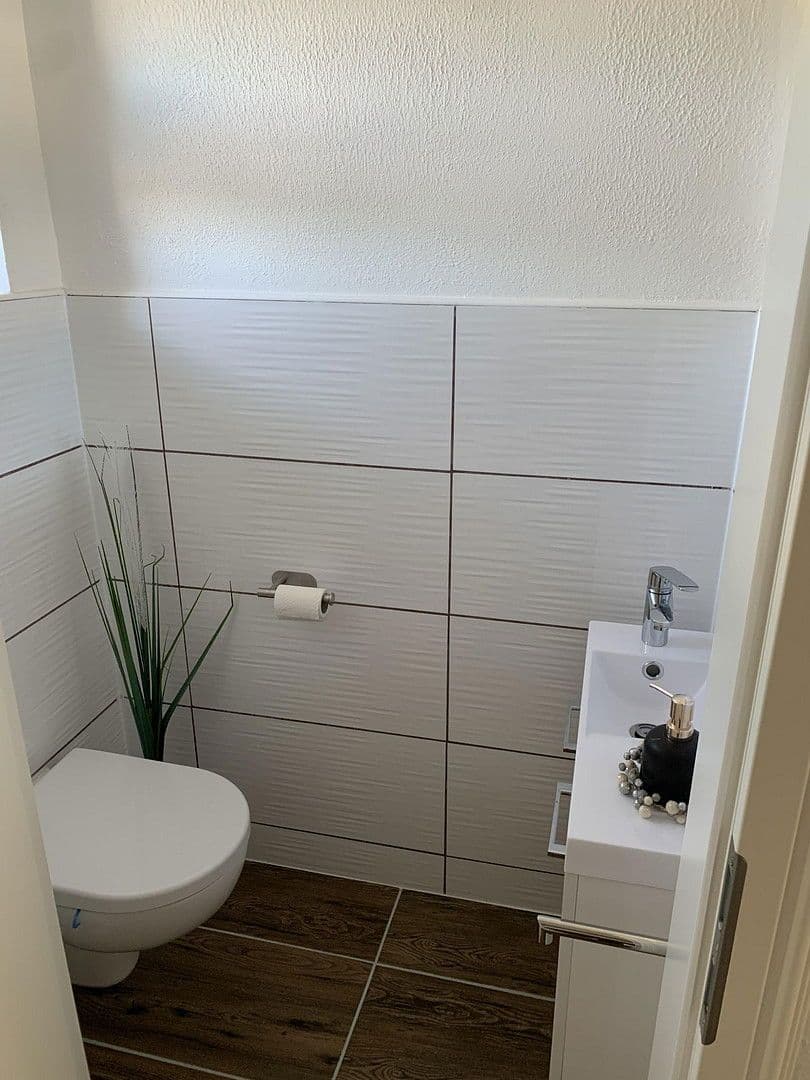 Prodej domu 110 m², pozemek 226 m², Isny im Allgäu, Bádensko-Württembersko Prodej domu 110 m², pozemek 226 m², Isny im Allgäu, Bádensko-Württembersko