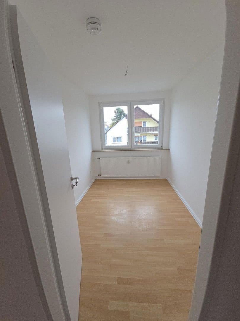 Pronájem bytu 3+1 60 m², Mörfelden-Walldorf, Hessen Pronájem bytu 3+1 60 m², Mörfelden-Walldorf, Hessen