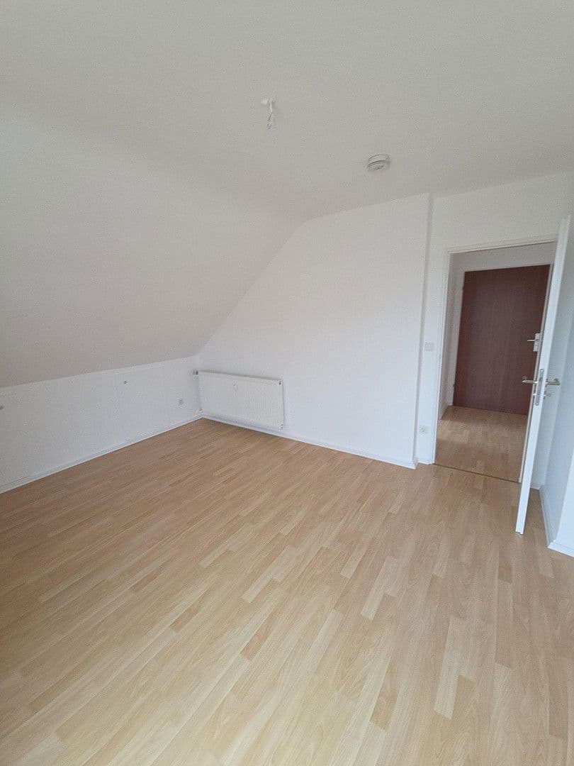 Pronájem bytu 3+1 60 m², Mörfelden-Walldorf, Hessen Pronájem bytu 3+1 60 m², Mörfelden-Walldorf, Hessen
