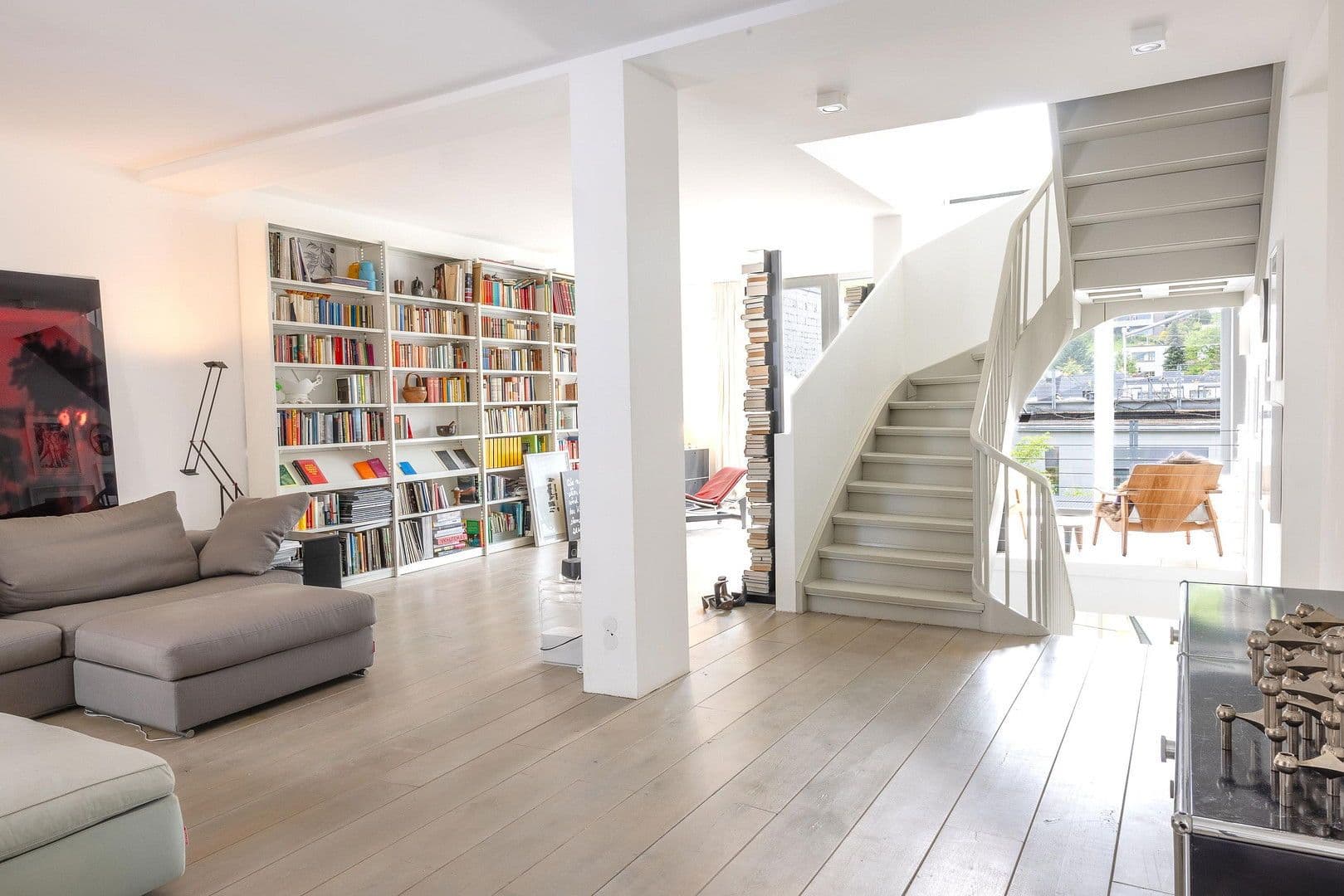 Prodej domu 450 m², pozemek 599 m², Bonn, Severní Porýní-Vestfálsko Prodej domu 450 m², pozemek 599 m², Bonn, Severní Porýní-Vestfálsko