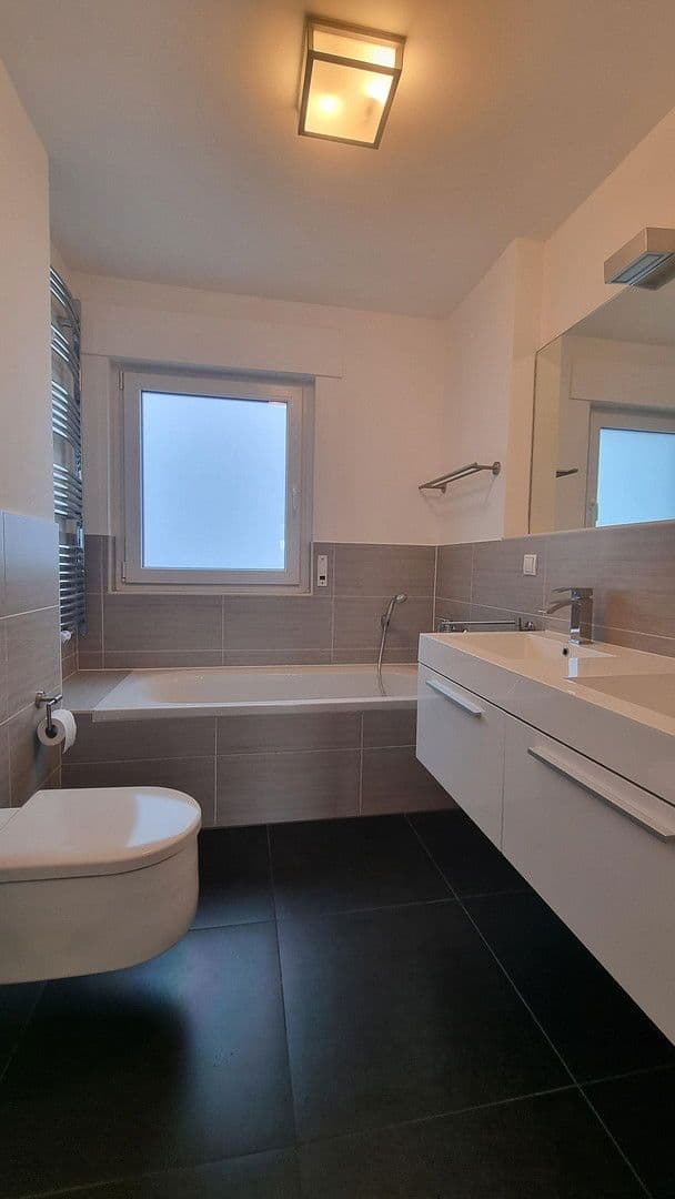 Prodej domu 295 m², pozemek 718 m², Erzhausen, Hessen Prodej domu 295 m², pozemek 718 m², Erzhausen, Hessen