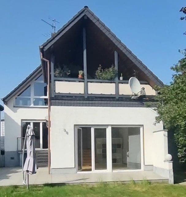 Prodej domu 295 m², pozemek 718 m², Erzhausen, Hessen Prodej domu 295 m², pozemek 718 m², Erzhausen, Hessen