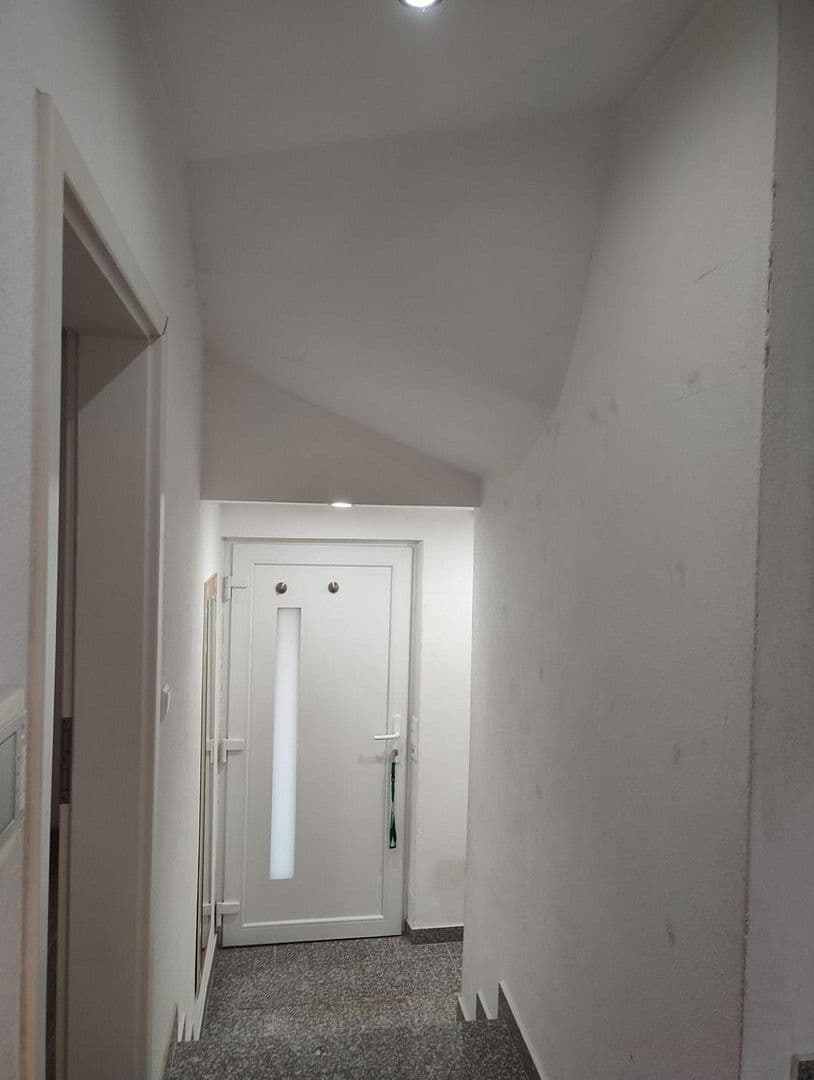 Prodej domu 85 m², pozemek 99 m², Lauffen am Neckar, Bádensko-Württembersko Prodej domu 85 m², pozemek 99 m², Lauffen am Neckar, Bádensko-Württembersko