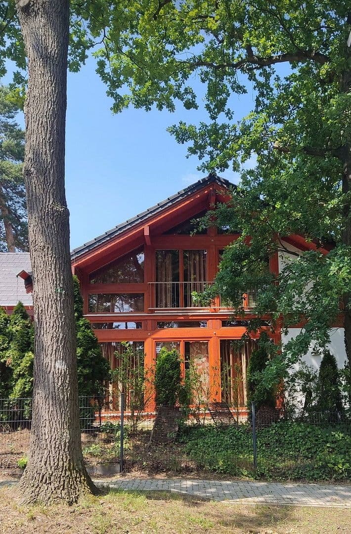 Prodej domu 223 m², pozemek 922 m², Falkensee, Braniborsko Prodej domu 223 m², pozemek 922 m², Falkensee, Braniborsko