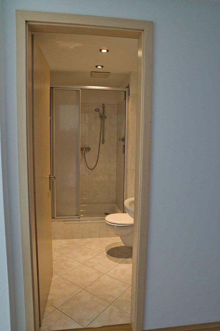 Pronájem bytu 3+1 114 m², Wilhelm-von-Capitaine Strasse 18, Köln, Severní Porýní-Vestfálsko Pronájem bytu 3+1 114 m², Wilhelm-von-Capitaine Strasse 18, Köln, Severní Porýní-Vestfálsko