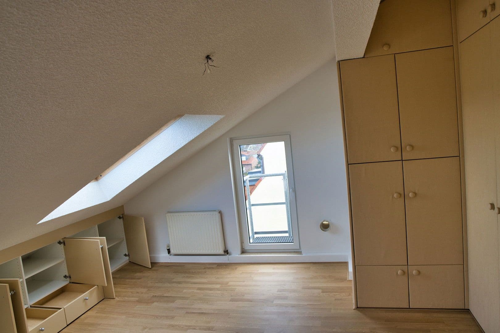 Pronájem bytu 3+1 114 m², Wilhelm-von-Capitaine Strasse 18, Köln, Severní Porýní-Vestfálsko Pronájem bytu 3+1 114 m², Wilhelm-von-Capitaine Strasse 18, Köln, Severní Porýní-Vestfálsko