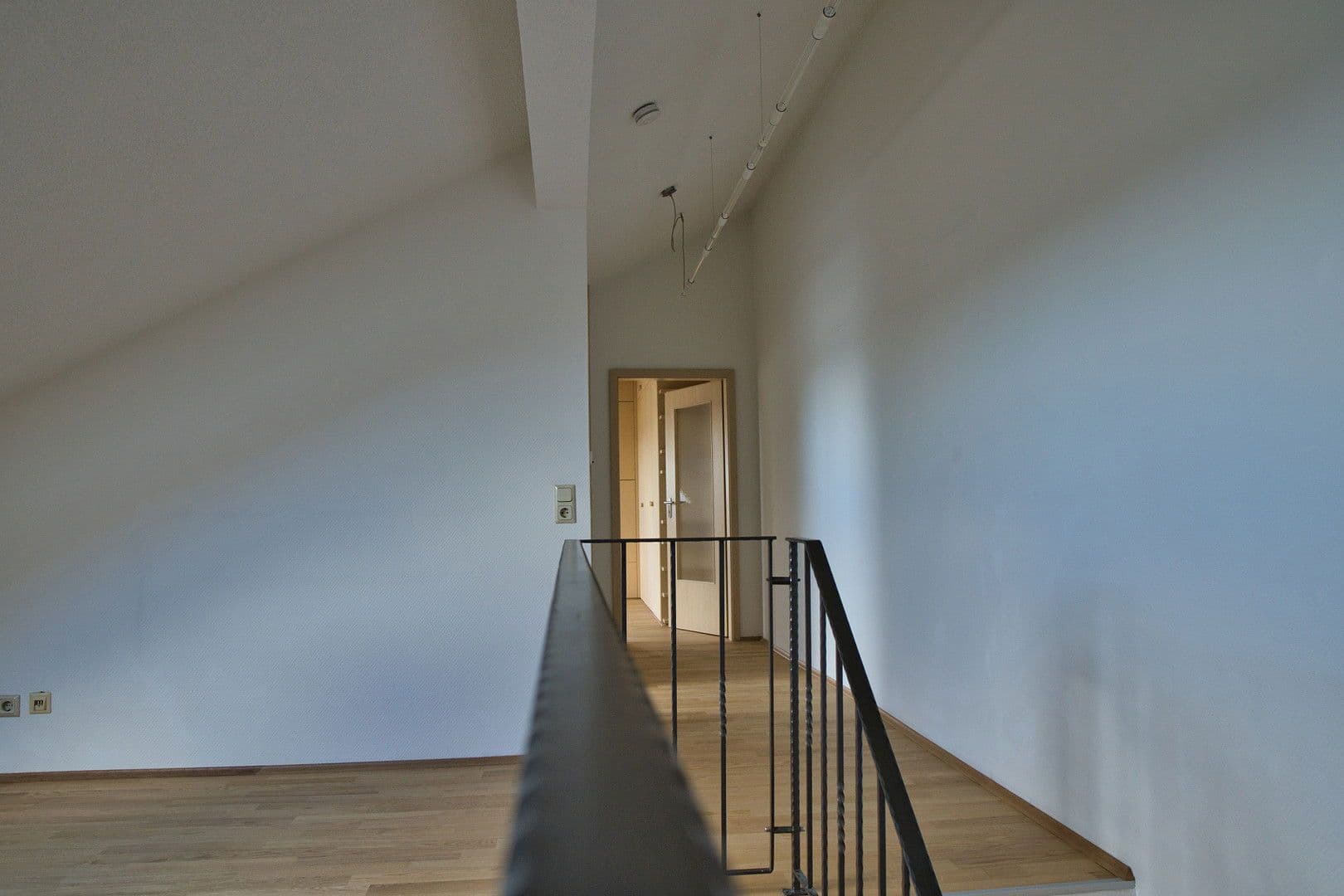 Pronájem bytu 3+1 114 m², Wilhelm-von-Capitaine Strasse 18, Köln, Severní Porýní-Vestfálsko Pronájem bytu 3+1 114 m², Wilhelm-von-Capitaine Strasse 18, Köln, Severní Porýní-Vestfálsko