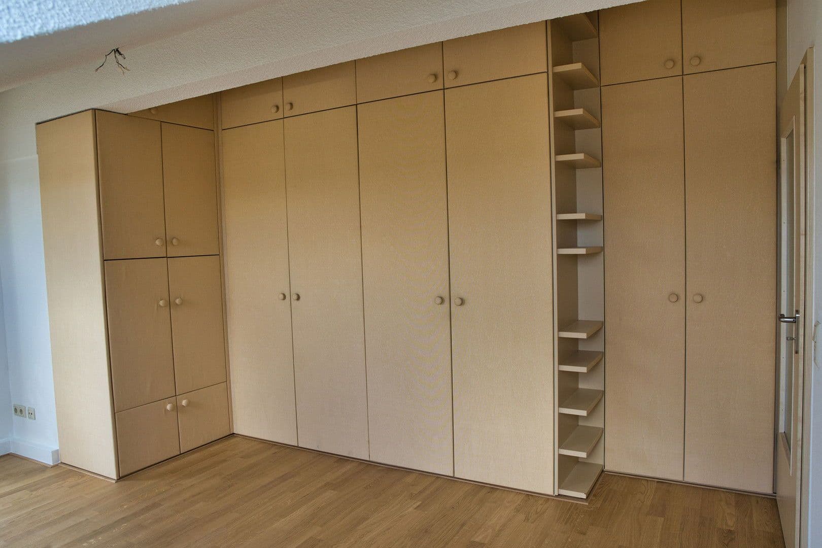 Pronájem bytu 3+1 114 m², Wilhelm-von-Capitaine Strasse 18, Köln, Severní Porýní-Vestfálsko Pronájem bytu 3+1 114 m², Wilhelm-von-Capitaine Strasse 18, Köln, Severní Porýní-Vestfálsko