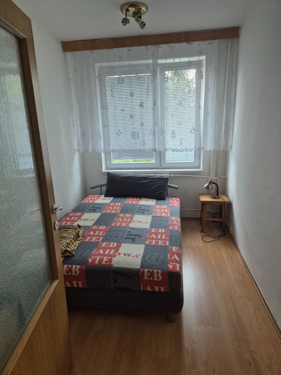 Pronájem bytu 3+1 65 m², Turzovka, Žilinský kraj Pronájem bytu 3+1 65 m², Turzovka, Žilinský kraj