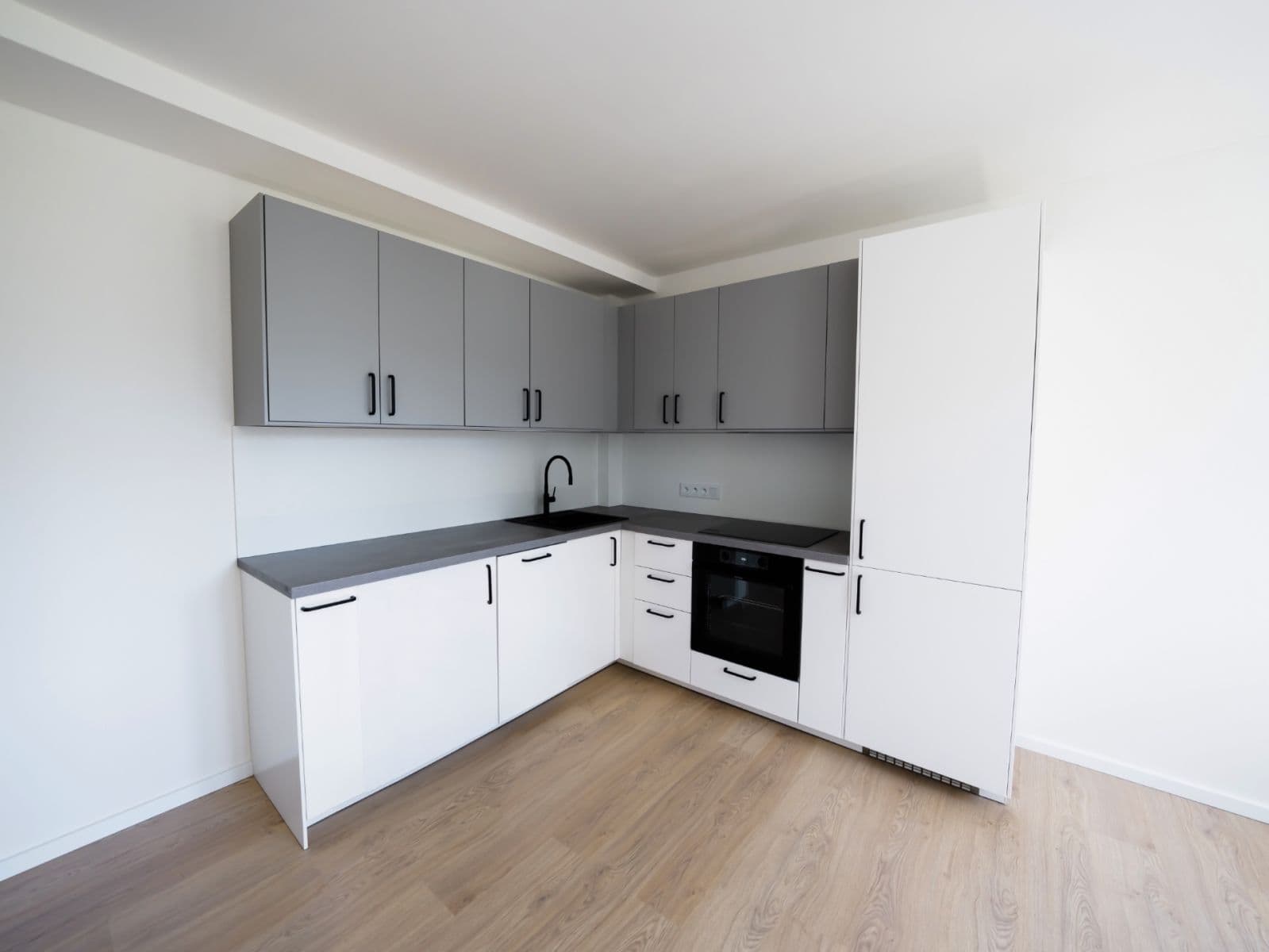 Pronájem bytu 3+kk 53 m², Káranská, Praha, Praha Pronájem bytu 3+kk 53 m², Káranská, Praha, Praha