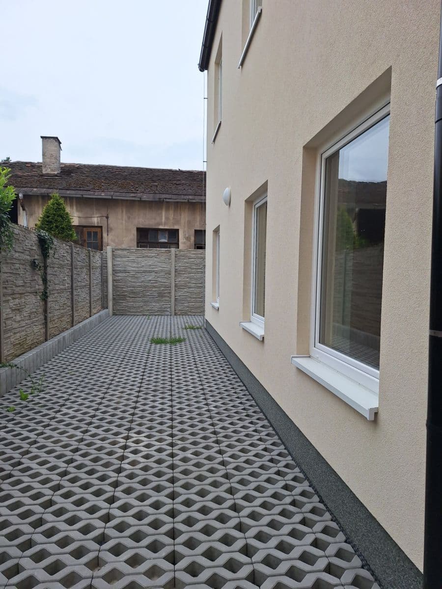 Pronájem bytu 2+kk 57 m², Široká, Říčany, Středočeský kraj Pronájem bytu 2+kk 57 m², Široká, Říčany, Středočeský kraj