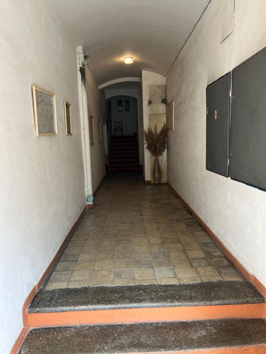 Prodej domu 360 m², pozemek 418 m², náměstí T. G. Masaryka, Veselí nad Lužnicí, Jihočeský kraj Prodej domu 360 m², pozemek 418 m², náměstí T. G. Masaryka, Veselí nad Lužnicí, Jihočeský kraj