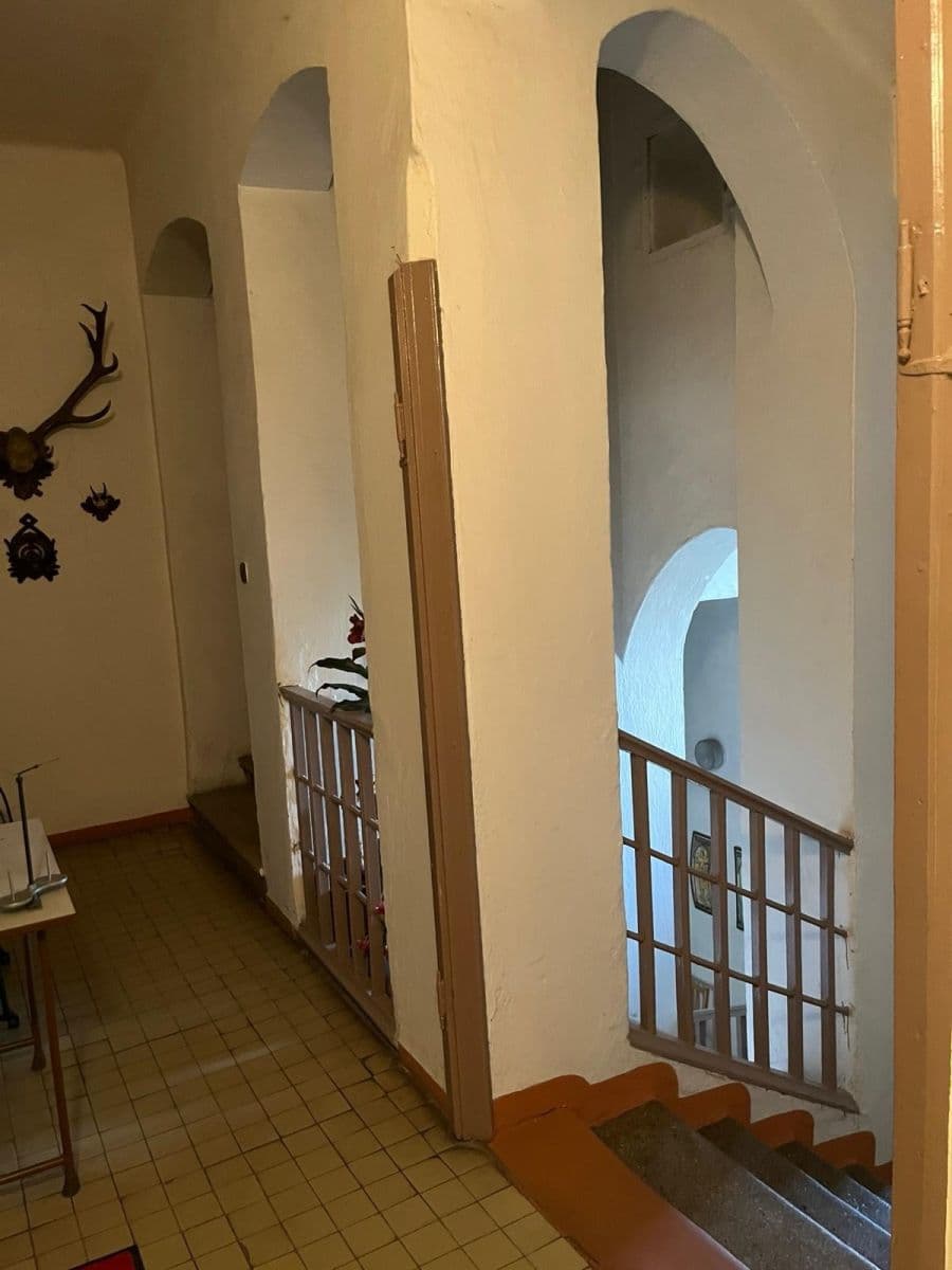 Prodej domu 360 m², pozemek 418 m², náměstí T. G. Masaryka, Veselí nad Lužnicí, Jihočeský kraj Prodej domu 360 m², pozemek 418 m², náměstí T. G. Masaryka, Veselí nad Lužnicí, Jihočeský kraj