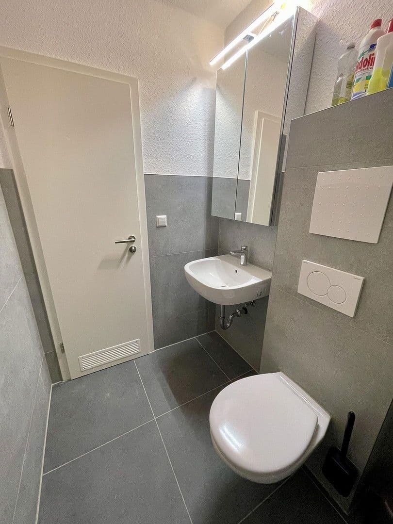 Pronájem bytu 2+kk 55 m², Karlstr. 7, Böblingen, Bádensko-Württembersko Pronájem bytu 2+kk 55 m², Karlstr. 7, Böblingen, Bádensko-Württembersko