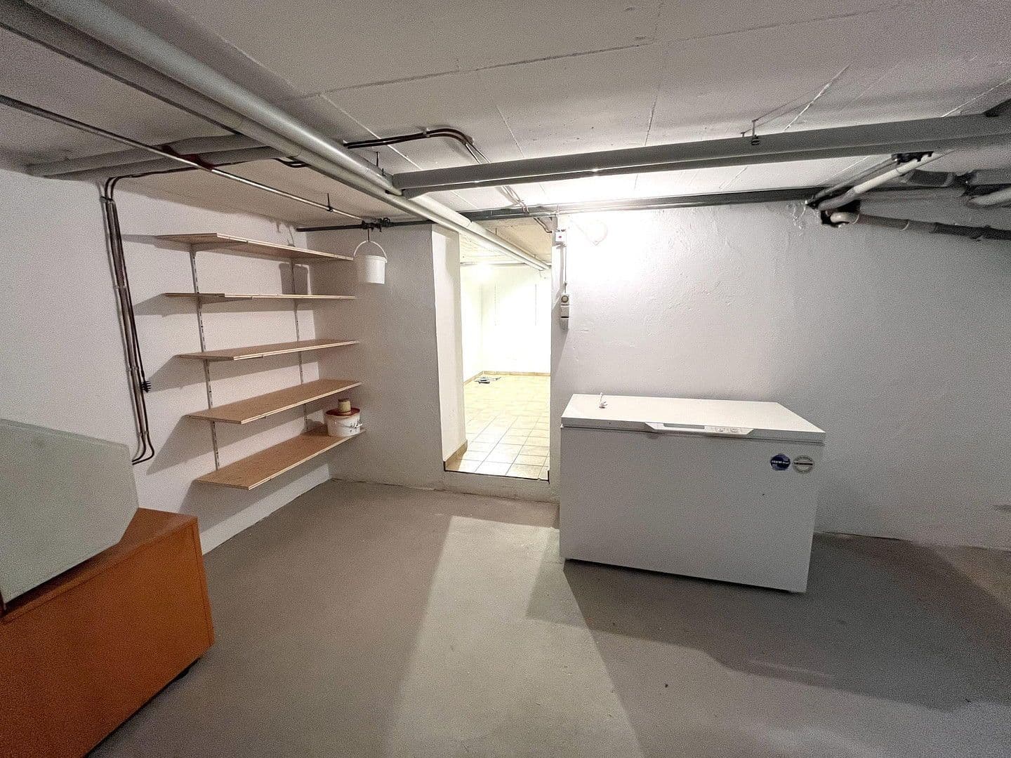 Prodej domu 160 m², pozemek 771 m², Bergmannstraße 16, Au in der Hallertau, Bavorsko Prodej domu 160 m², pozemek 771 m², Bergmannstraße 16, Au in der Hallertau, Bavorsko