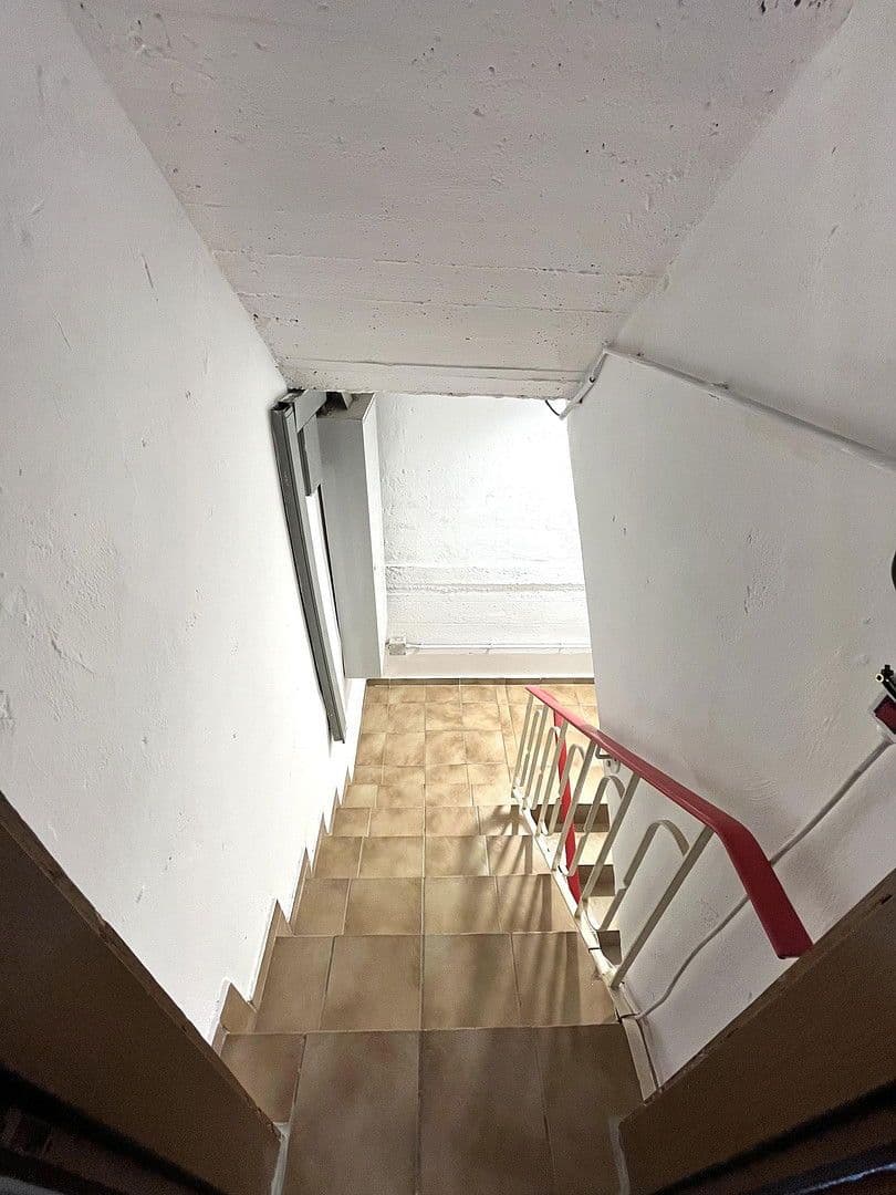 Prodej domu 160 m², pozemek 771 m², Bergmannstraße 16, Au in der Hallertau, Bavorsko Prodej domu 160 m², pozemek 771 m², Bergmannstraße 16, Au in der Hallertau, Bavorsko