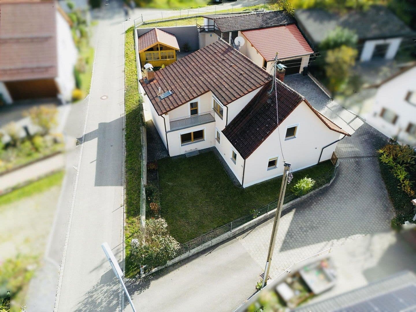 Prodej domu 160 m², pozemek 771 m², Bergmannstraße 16, Au in der Hallertau, Bavorsko Prodej domu 160 m², pozemek 771 m², Bergmannstraße 16, Au in der Hallertau, Bavorsko