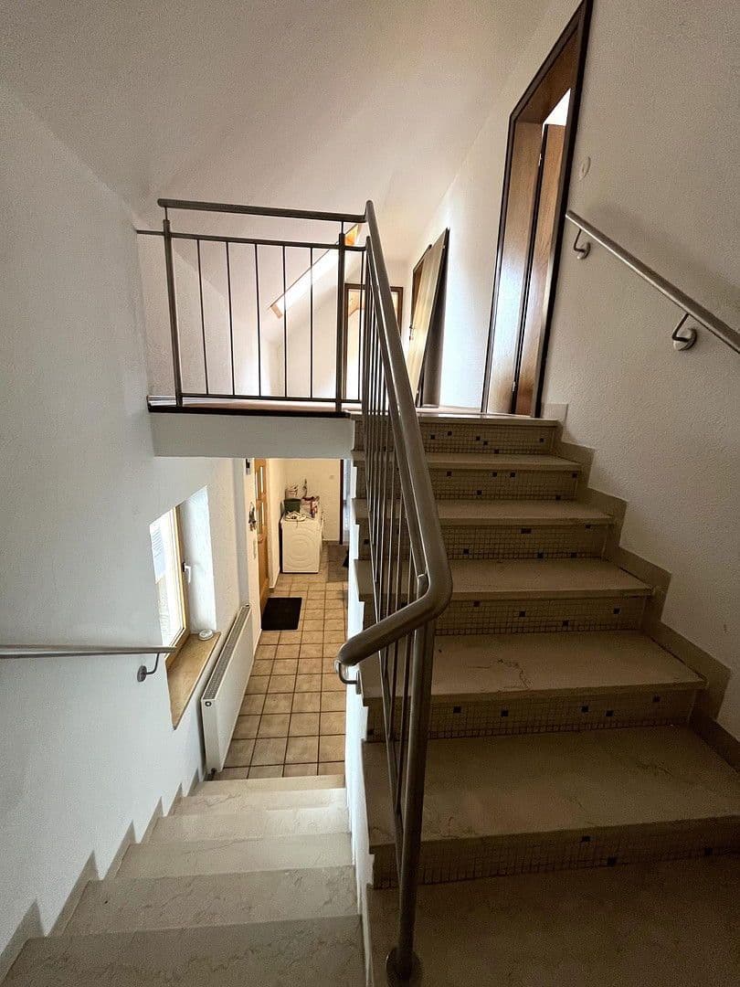 Prodej domu 160 m², pozemek 771 m², Bergmannstraße 16, Au in der Hallertau, Bavorsko Prodej domu 160 m², pozemek 771 m², Bergmannstraße 16, Au in der Hallertau, Bavorsko