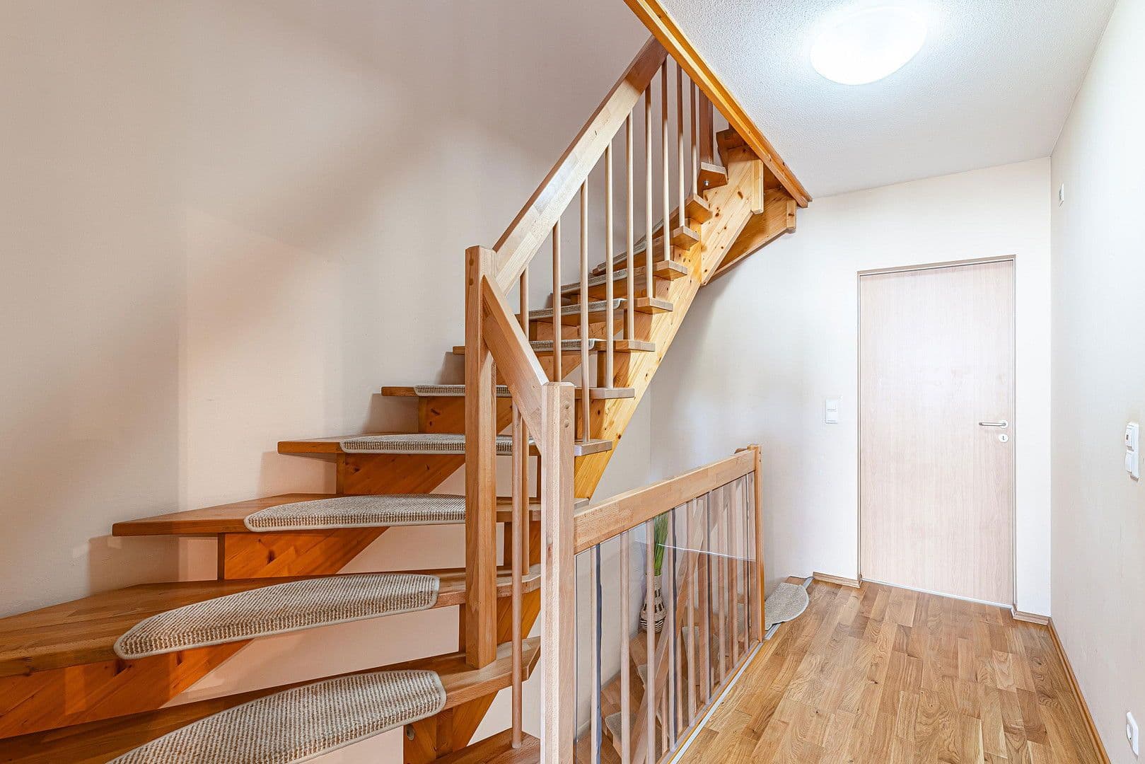 Prodej domu 126 m², pozemek 179 m², Eschenweg 41, Bamberg, Bavorsko Prodej domu 126 m², pozemek 179 m², Eschenweg 41, Bamberg, Bavorsko