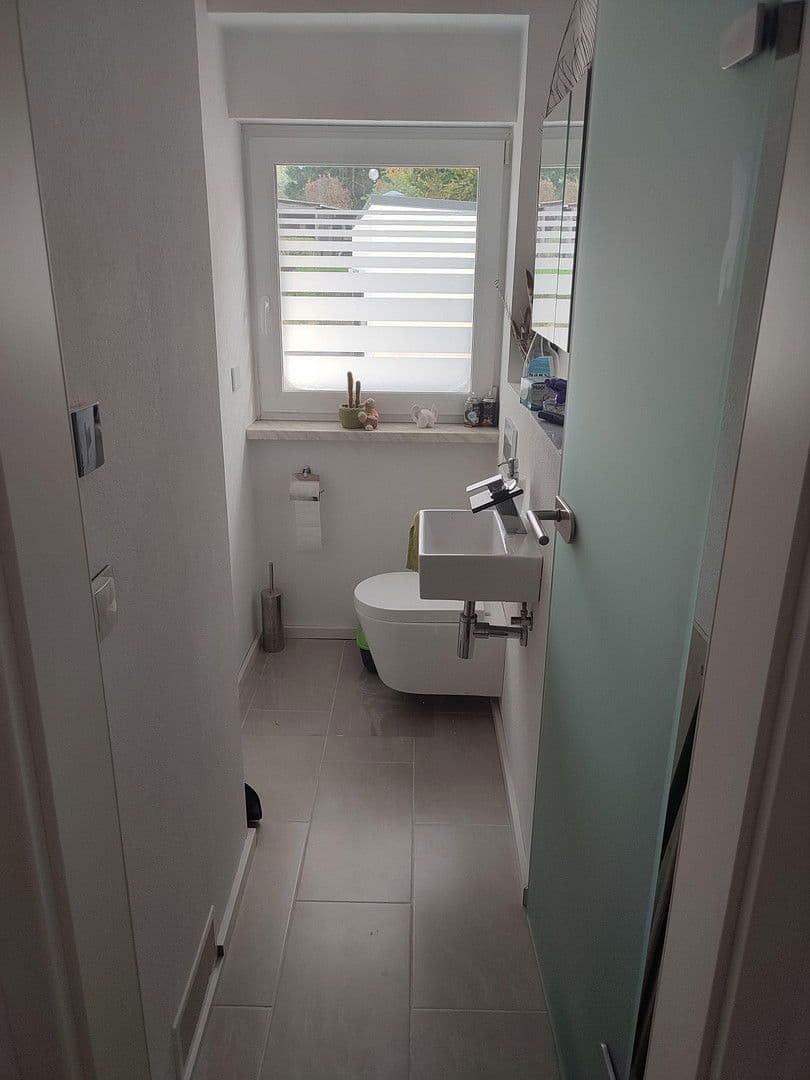 Prodej domu 185 m², pozemek 996 m², Kaiserslautern, Porýní-Falc Prodej domu 185 m², pozemek 996 m², Kaiserslautern, Porýní-Falc