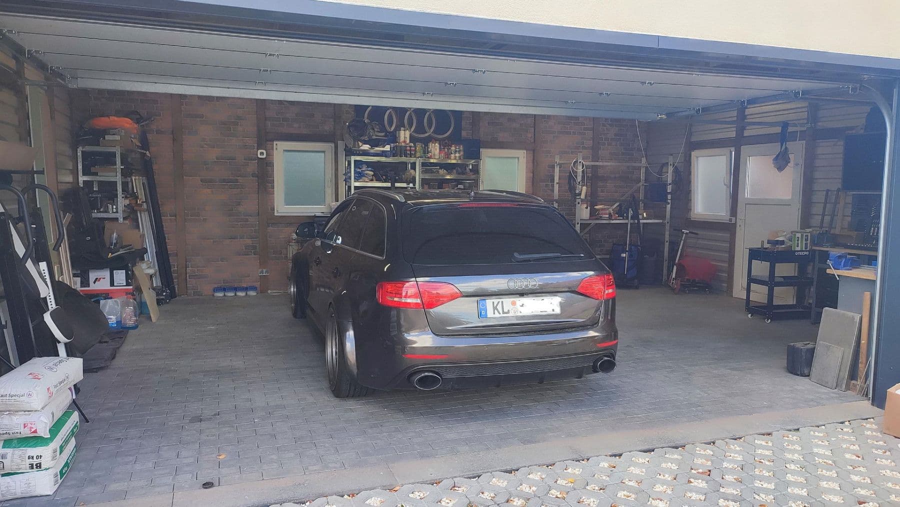 Prodej domu 185 m², pozemek 996 m², Kaiserslautern, Porýní-Falc Prodej domu 185 m², pozemek 996 m², Kaiserslautern, Porýní-Falc