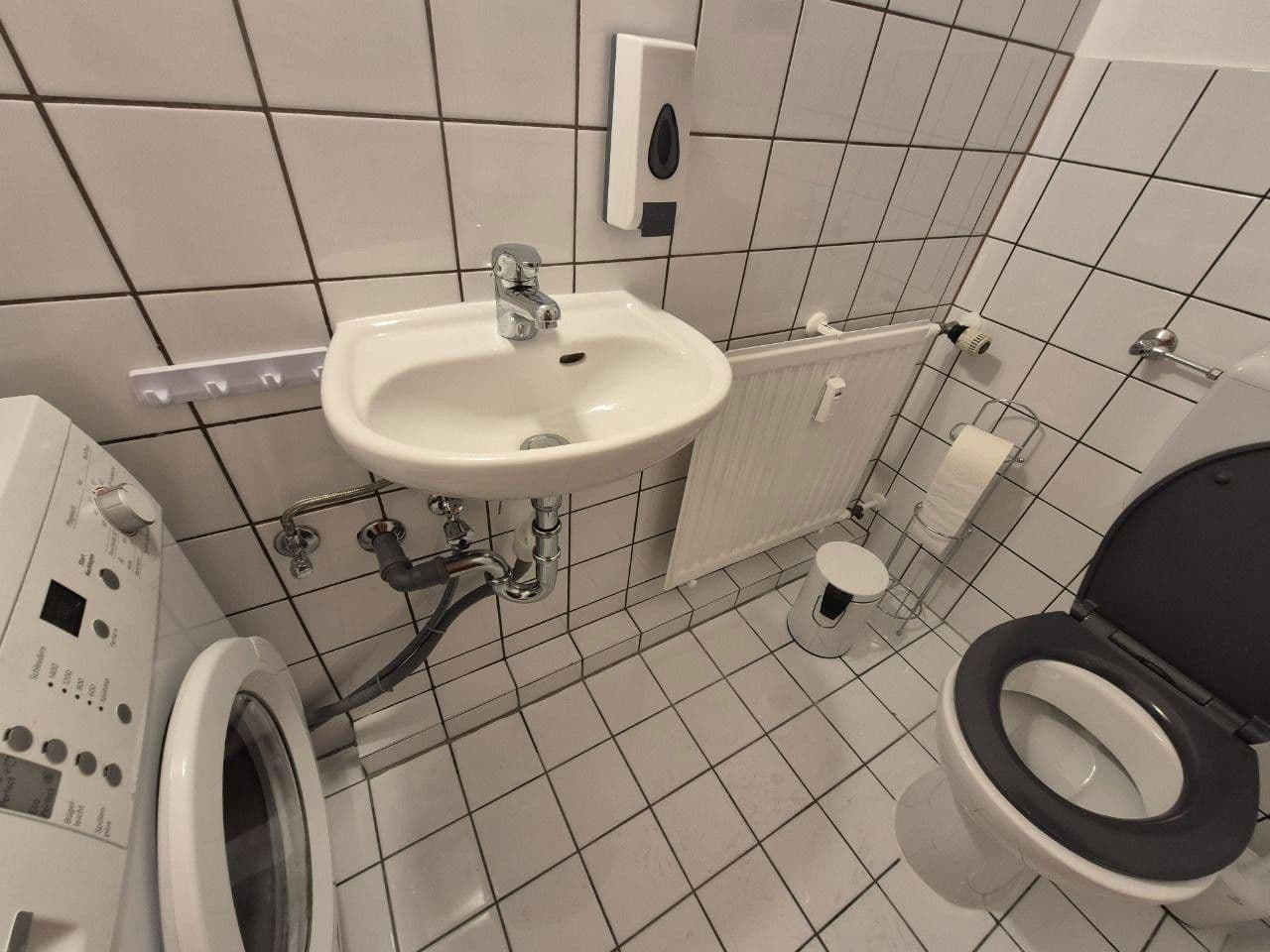 Pronájem bytu 3+1 104 m², Akademiestraße, 18, Karlsruhe, Bádensko-Württembersko Pronájem bytu 3+1 104 m², Akademiestraße, 18, Karlsruhe, Bádensko-Württembersko